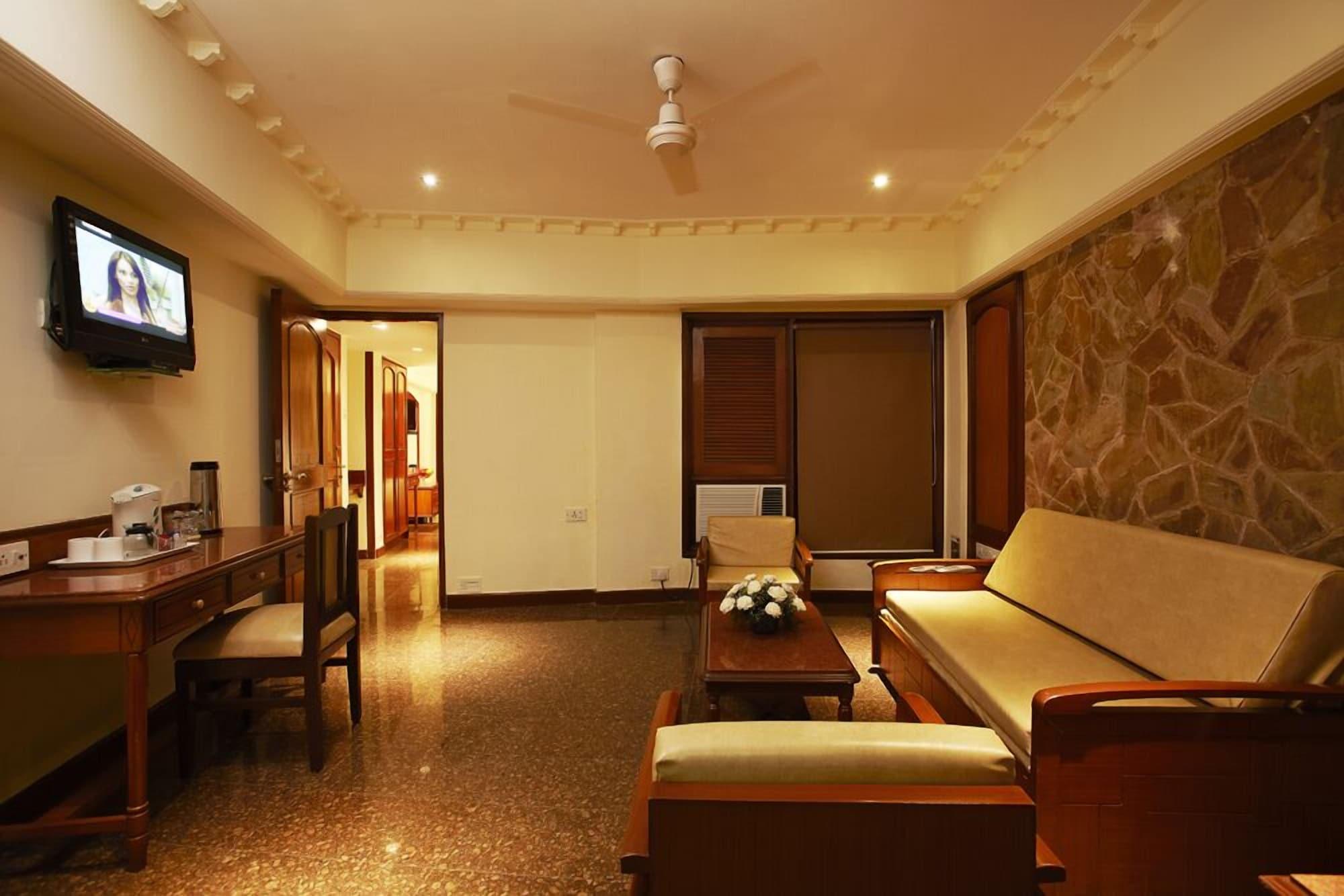 Bloom Hotel - Juhu Mumbai Dış mekan fotoğraf